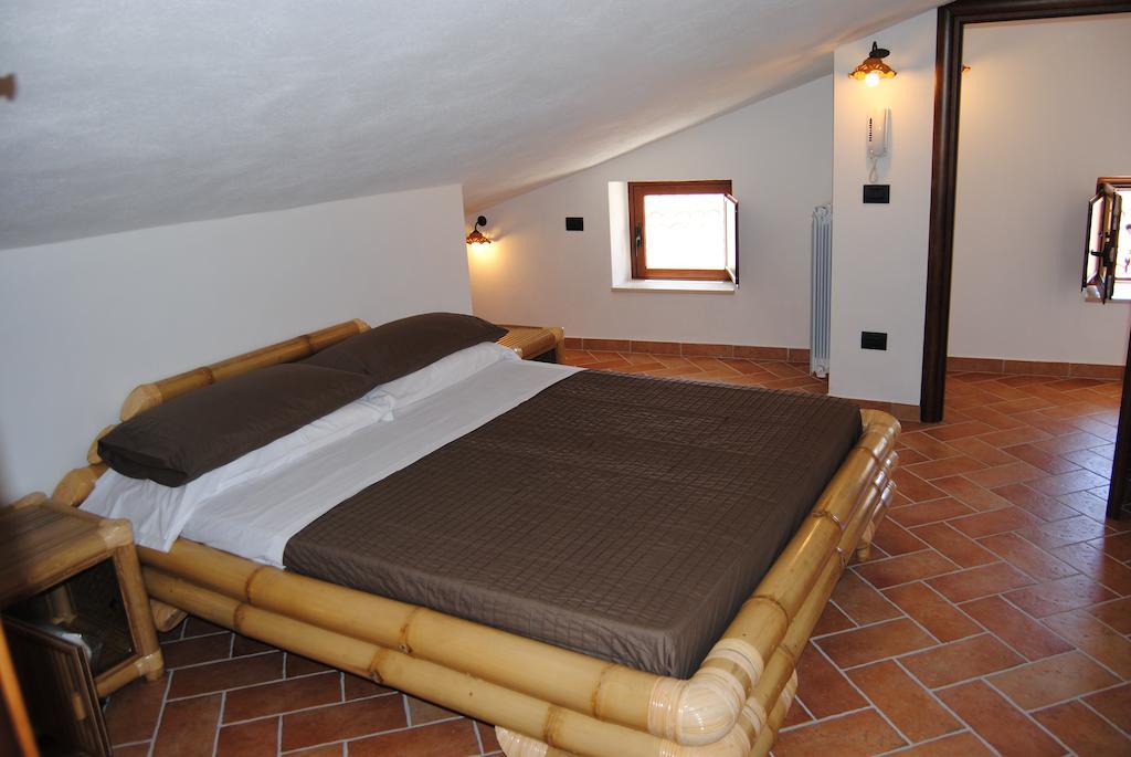 Il Giardino Di Julia B&B Tortora Bilik gambar